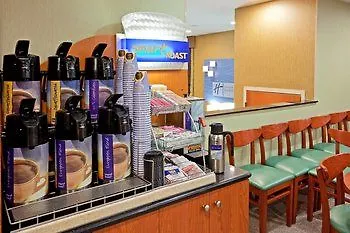 Red Lion Inn And Suites Brooklyn New York Hotel